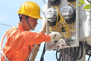 Khách hàng giám sát được quá trình sử dụng điện khi trang bị công tơ điện tử