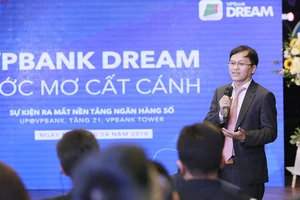 TGĐ Nguyễn Đức Vinh phát biểu tại sự kiện ra mắt nền tảng ngân hàng số VPBank Dream