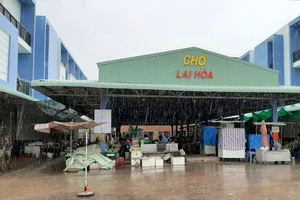 Xã Lai Hoà, thị xã Vĩnh Châu được thiết lập cách ly y tế toàn xã, với hơn 27.000 nhân khẩu. Ảnh: TUẤN QUANG