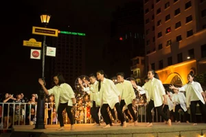 Biên đạo múa Việt chinh phục giấc mơ thế giới