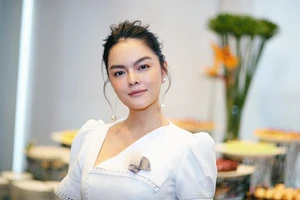 Phạm Quỳnh Anh ra mắt MV cách dạy con cái