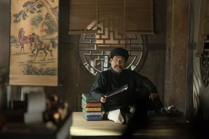 NSƯT Quang Thắng đóng phim của Victor Vũ; series Lật mặt phát sóng toàn cầu 