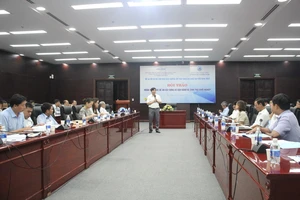 Ông Nguyễn Văn Trúc - Giám đốc Trung tâm đào tạo và hỗ trợ phát triển thị trường công nghệ chia sẻ trong hội thảo