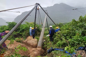 Điện lực miền Trung khẩn trương khắc phục lưới điện