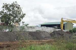Hàng trăm tấn chất thải nhà máy Bauxite Tân Rai bị lấy trộm