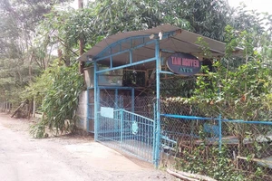 Quán cơm gà Tam Nguyên trên đường Ankroet, phường 7, TP Đà Lạt