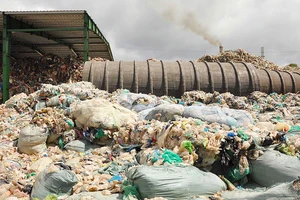 Nhà máy xử lý chất thải rắn Đà Lạt chôn trái phép hàng chục ngàn tấn rác