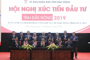 Thủ tướng Nguyễn Xuân Phúc: Đắk Nông cần giải quyết tốt các thủ tục hành chính trong đầu tư