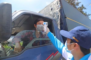 Lâm Đồng: Tài xế, phụ xe chưa tiêm vaccine không được vận chuyển hàng hoá liên tỉnh