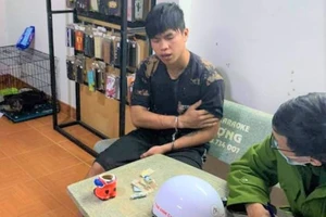 Đối tượng Lê Văn Phương bị bắt giữ. Ảnh: Báo Lâm Đồng