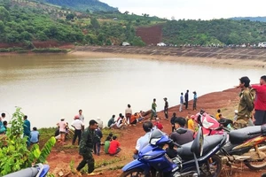 Phê bình Chủ tịch UBND huyện Cát Tiên - Lâm Đồng vì để xảy ra đuối nước thương tâm