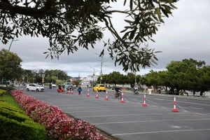 Tạm ngưng các bãi giữ xe quanh quảng trường Lâm Viên – Đà Lạt