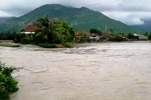 Nước trên các sông tại tỉnh Khánh Hòa vẫn đang dâng cao
