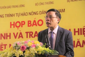 Ông Nguyễn Hồng Sơn, Trưởng Ban Tuyên huấn Trung ương Hội Nông dân Việt Nam phát biểu tại họp báo