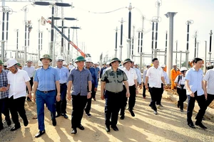 Nỗ lực đóng điện cung đoạn 500kV Nam Định - Thanh Hóa trước ngày 30-6