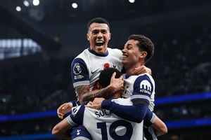 Tottenham là Vua ngược dòng của Premier League…miễn là được chơi trên sân nhà