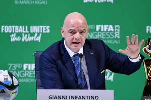 Lễ bốc thăm World Cup 2026 khu vực châu Âu được tổ chức trực tuyến, chủ tịch FIFA Gianni Infantino thở phào