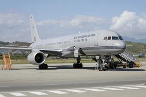 Máy bay của Lực lượng Phòng vệ New Zealand chở Thủ tướng New Zealand bị mắc kẹt ở Port Moresby. Ảnh: RNZ