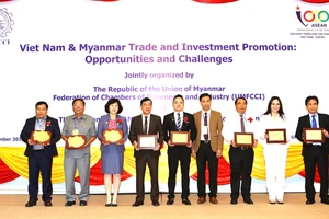 Sanest Khánh Hòa và Yến Sào Khánh Hòa vinh dự nhận giải thưởng tại Diễn đàn Mekong lần thứ 9