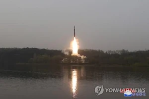 Tên lửa đạn đạo xuyên lục địa Hwasong-18 của Triều Tiên