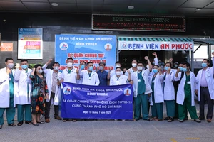 14 y, bác sĩ của tỉnh Bình Thuận lên đường hỗ trợ TPHCM chống dịch.