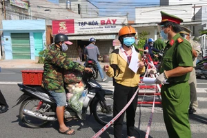 Tỉnh Bình Thuận sẽ tái thiết lập chốt kiểm soát, kiểm tra người ra và vào vùng đỏ, cam