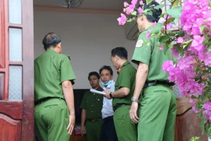Đồng loạt khám xét nơi ở của các bị can trong vụ án "Vi phạm các quy định về quản lý, sử dụng tài sản Nhà nước gây thất thoát, lãng phí" xảy ra tại tỉnh Bình Thuận.