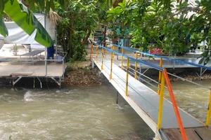 Khu sinh thái nhà vườn Tiến Đạt ngang nhiên xây dựng nhiều công trình không phép, tác động nghiêm trọng đến lòng sông Cái