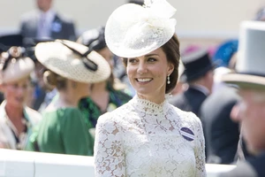 Công nương Kate tại lễ hội đua ngựa Hoàng gia ở Ascot, Anh, ngày 20-6-2017. Ảnh: UK PRESS