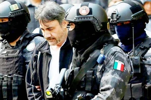 Damaso “El Licenciado” Lopez, kế nhiệm Joaquin “El Chapo” Guzman, trùm tập đoàn ma túy Sinaloa, bị bắt tại Mexico City ngày 2-5-2017. Ảnh: REUTERS