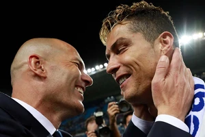 Zidane (trái) có dấu ấn đặc biệt trong thành công của Real