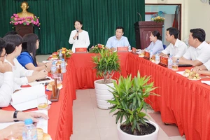 Đồng chí Võ Thị Dung phát biểu tại buổi làm việc 