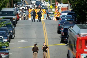 Cảnh sát phong tỏa hiện trường vụ nổ súng ở Alexandria, Virginia, Mỹ, ngày 14-6-2017. Ảnh: REUTERS