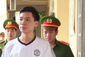 Đề nghị xem xét việc khởi tố bác sĩ Hoàng Công Lương