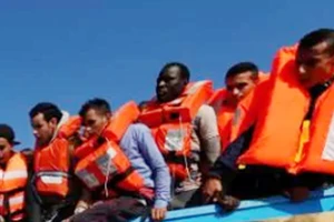 Italia cứu hơn 8.000 người di cư