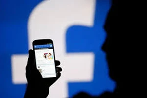 Australia buộc Facebook, Google cùng chống khủng bố