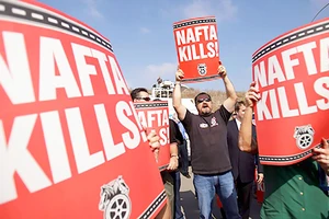Biểu tình phản đối NAFTA tại San Diego ( Mỹ)