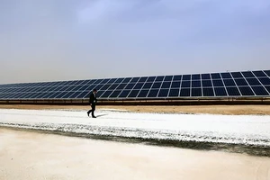 Ðiện năng lượng Mặt trời phục vụ cho người tị nạn