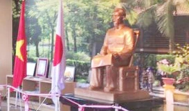 Lễ trao tặng tượng Bác Hồ tại Nhật Bản