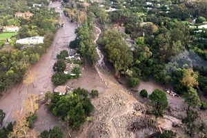 Mỹ: Lũ bùn làm chết ít nhất 13 người 