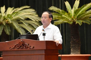 Đồng chí Tất Thành Cang phát biểu chỉ đạo tại hội nghị
