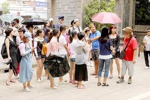 Lượng du khách Trung Quốc tăng nhanh không phải do “tour 0 đồng”