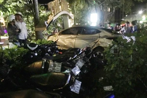 Hiện trường vụ tai nạn khiến 2 nữ sinh tử vong