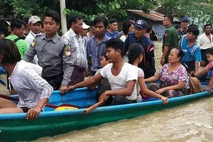 Vỡ đập ở Myanmar, hơn 50.000 người di tản 