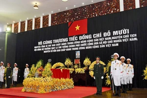 Lễ viếng nguyên Tổng Bí thư Đỗ Mười được cử hành trọng thể tại Nhà tang lễ quốc gia. Ảnh VIẾT CHUNG