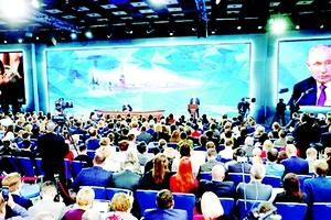 Quang cảnh buổi họp báo cuối năm của Tổng thống Nga. Ảnh: Sputnik