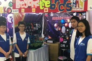 Đội tuyển Robotics của Trường THCS Huỳnh Khương Ninh (quận 1, TPHCM)
