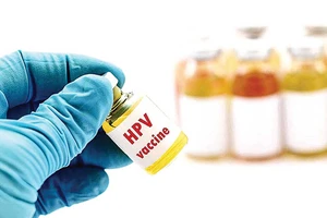 Ðẩy mạnh tiêm vaccine HPV
