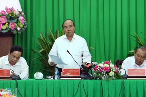 Thủ tướng Nguyễn Xuân Phúc phát biểu kết luận tại buổi làm việc. Ảnh: TTXVN