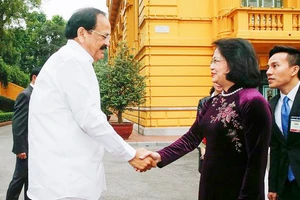 Phó Chủ tịch nước Đặng Thị Ngọc Thịnh đón tiếp Phó Tổng thống Ấn Độ Venkaiah Naidu 